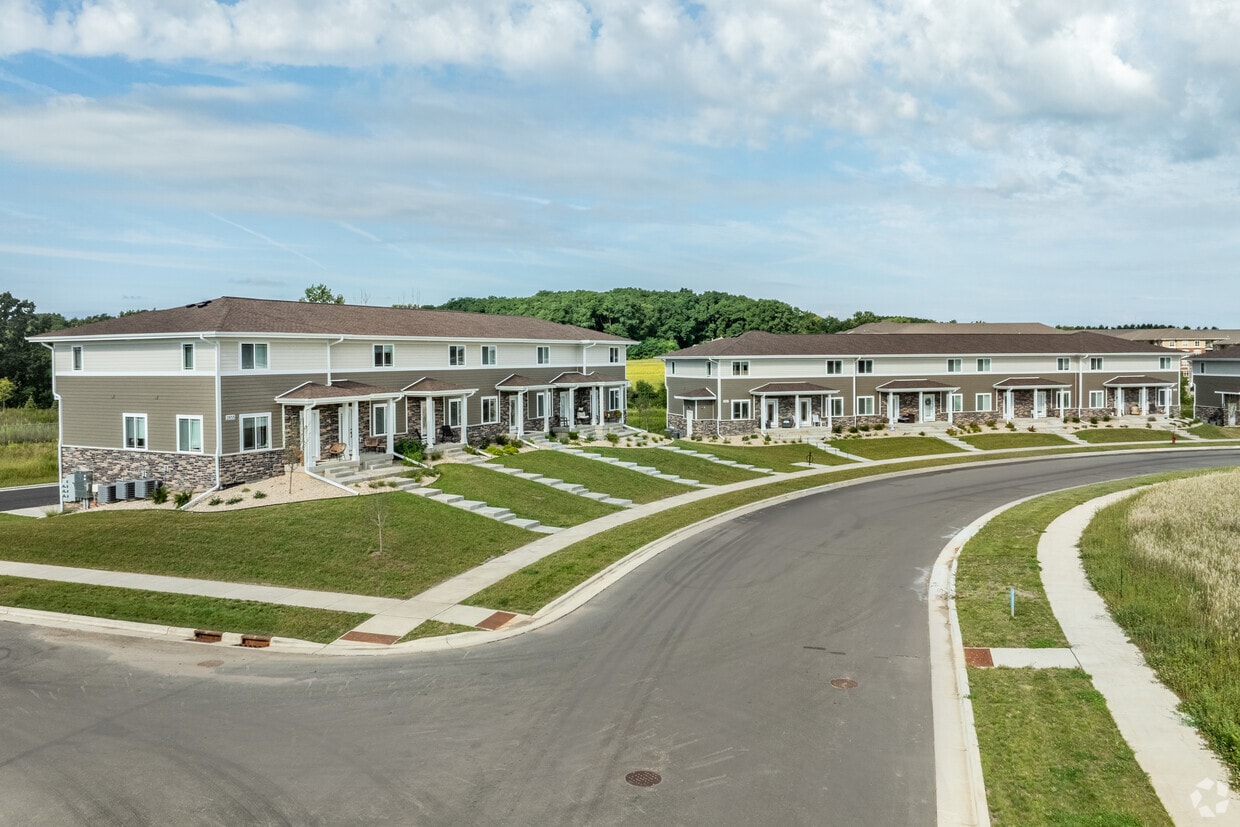 The Townhomes at Hartung Fields - 2635-2679 Botanical Dr Fitchburg, WI ...