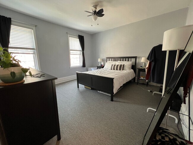 Building Photo - Charming 3-Bedroom Home Near UPMC Children...
