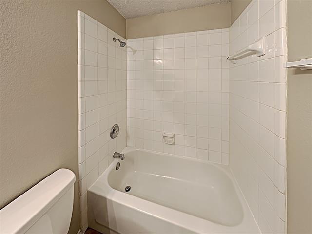 Foto del edificio - 2429 Graystone Dr