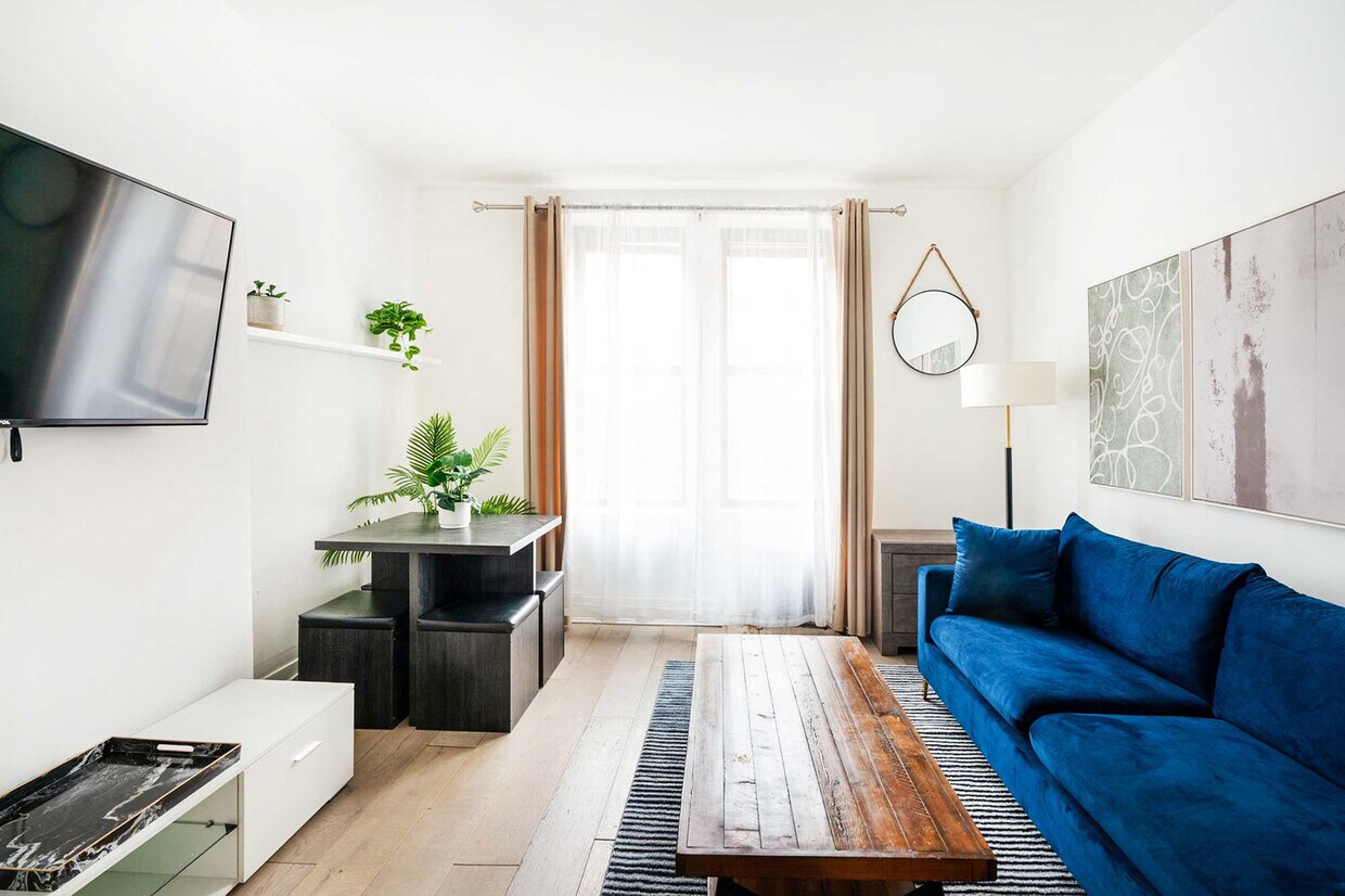 Foto principal - 428-430-430 W 47th St