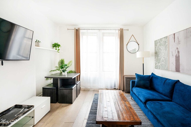 Building Photo - 428-430-430 W 47th St