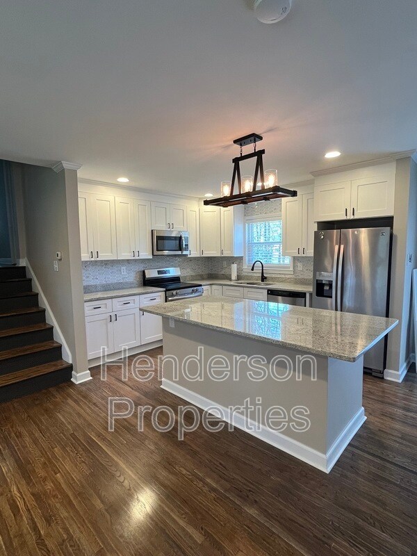 Foto del edificio - 5906 Colchester Pl