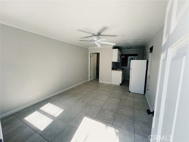 Building Photo - 562 Thalia St