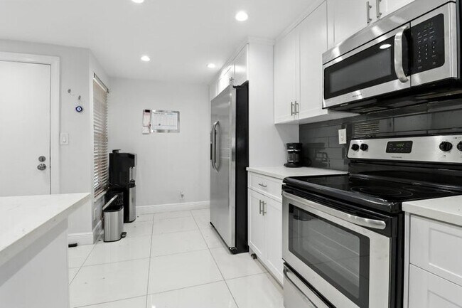 Foto del edificio - 6 Royal Palm Way