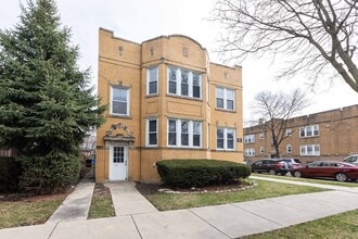 Building Photo - 2301 N Lowell Ave