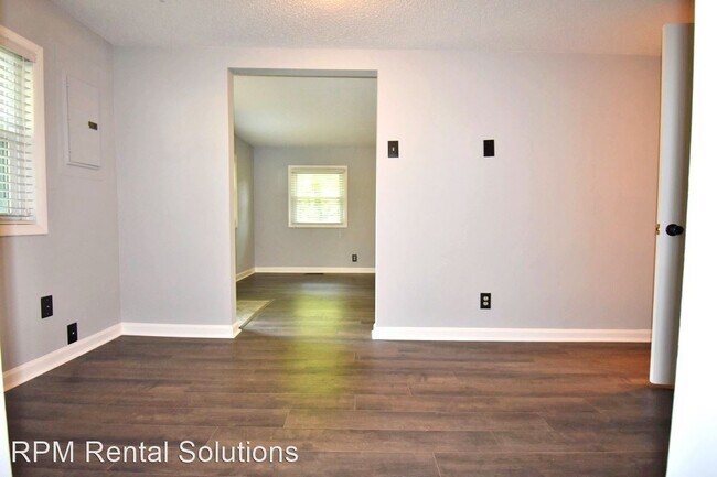 Building Photo - 3 br, 1.5 bath House - 2767 Owl Hollow Road