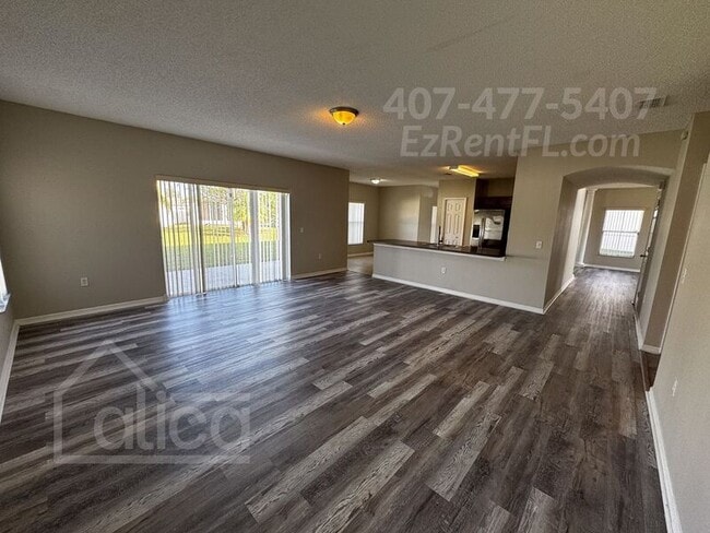 Building Photo - 568 Bristol Cir