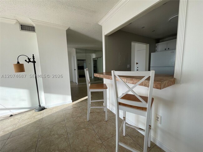 Foto del edificio - 16851 NE 23rd Ave