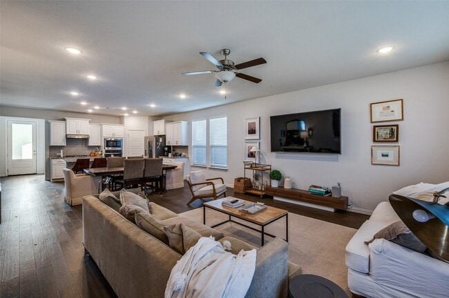 Photo - 3305 Ironstone Rd House