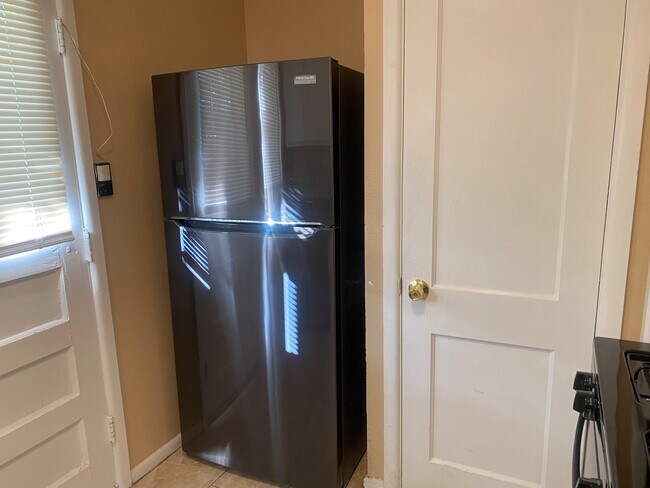 Foto del edificio - 10421 Desdemona Dr