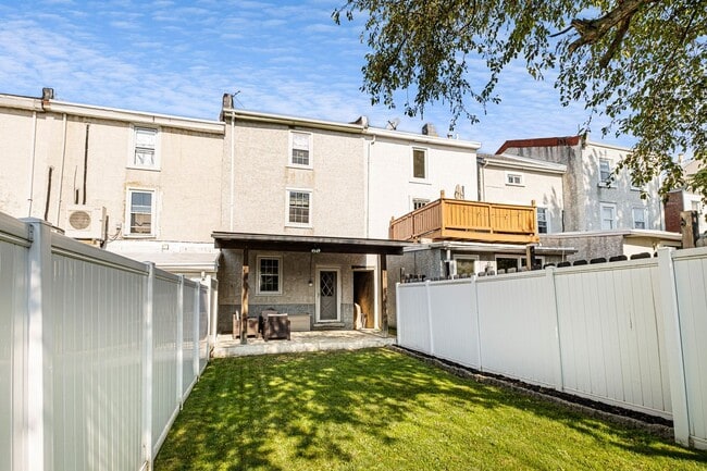 Building Photo - 147 East St