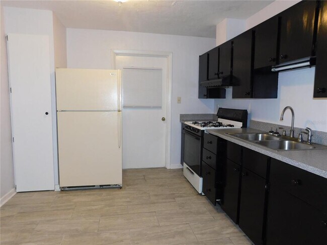 Foto del edificio - 711 NW 19th Ave