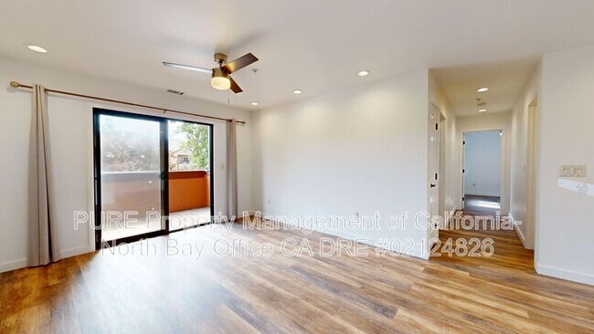 Foto del edificio - 8201 Camino Colegio