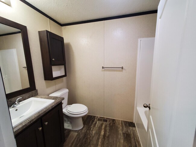 Foto del edificio - 11 Sparrow Hill Dr