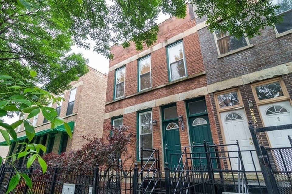 Primary Photo - 2441 W Harrison St