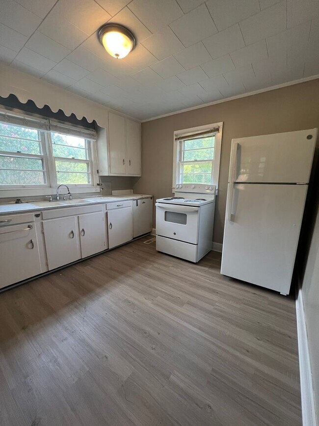 Building Photo - 2 Bed Single Family Home (Monroe, NC)