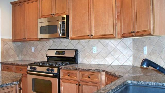 Building Photo - 3902 Carriage House Dr