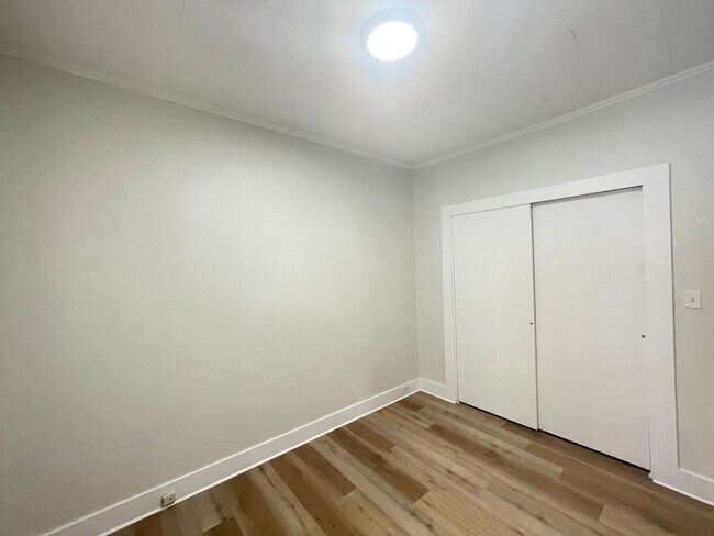 Foto del edificio - 71 6th St