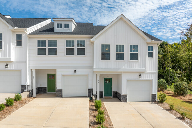 Building Photo - The Townes at Clairbrook