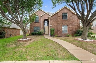 Building Photo - 2307 Galway Dr