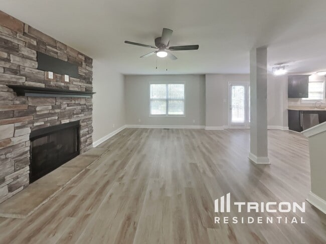 Foto del edificio - 542 Magnolia Dr