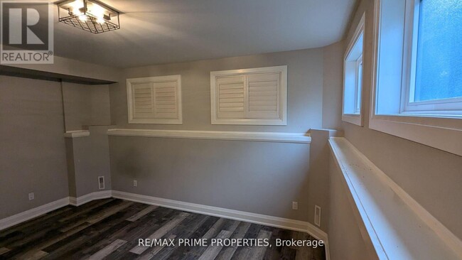 Building Photo - 88C Clapperton St