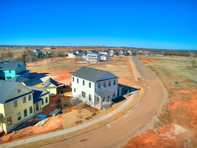 Building Photo - 29615 E Rdg Rd