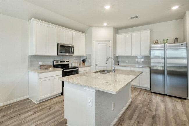 Building Photo - 1006 Otello Wy