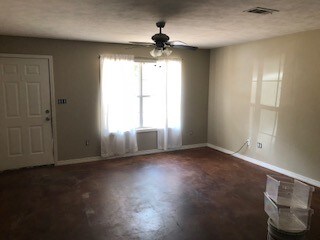 Foto principal - 2047 McComb Holmesville Rd