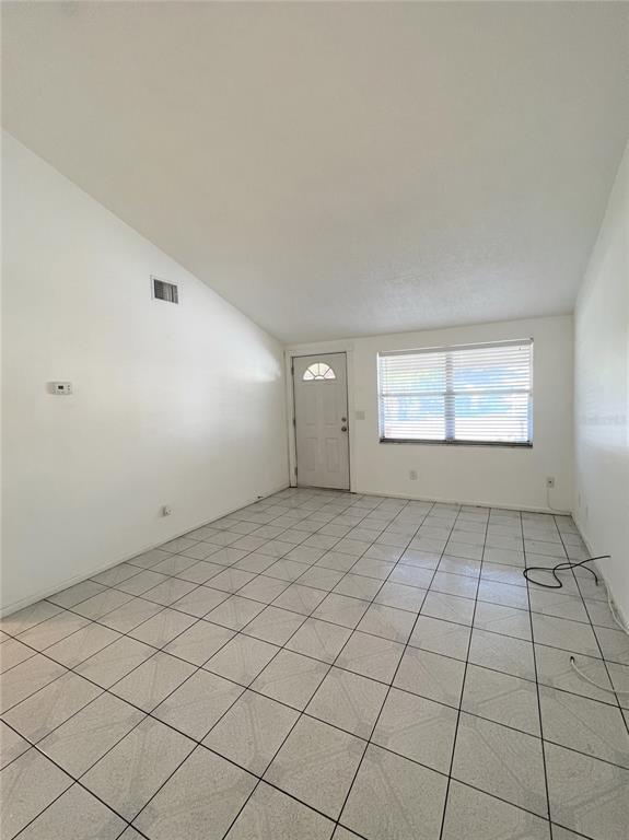 Building Photo - 7503 Woodland Oaks Ct