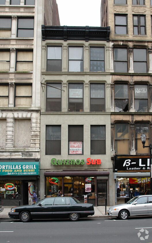 Building Photo - 194 Market St