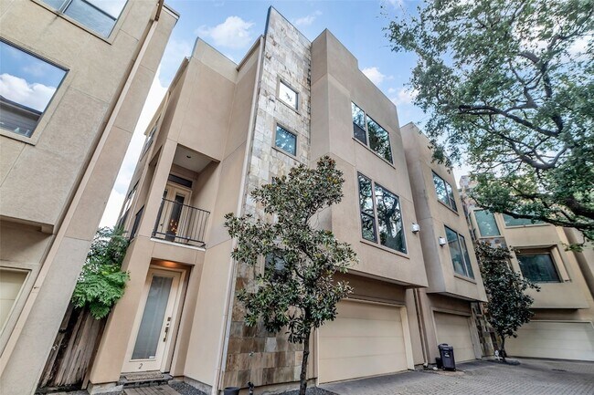Foto del edificio - 2413 Ralph St