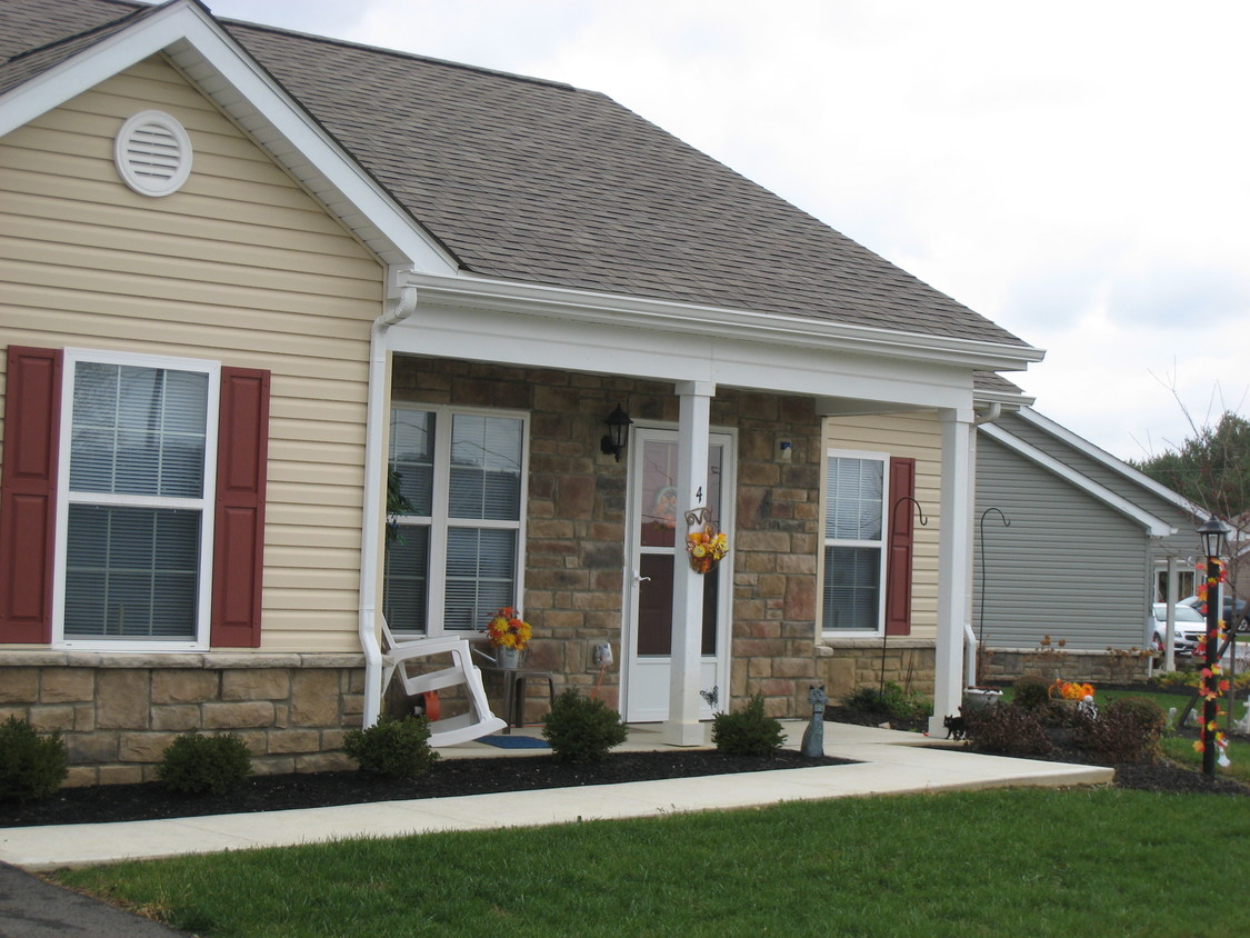 Primary Photo - Hocking Senior Apartments