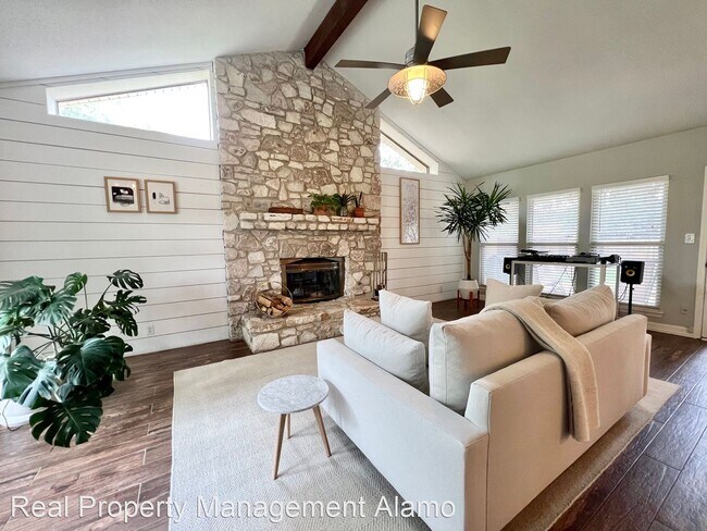 Building Photo - 4 br, 2.5 bath House - 9202 Lasater Street