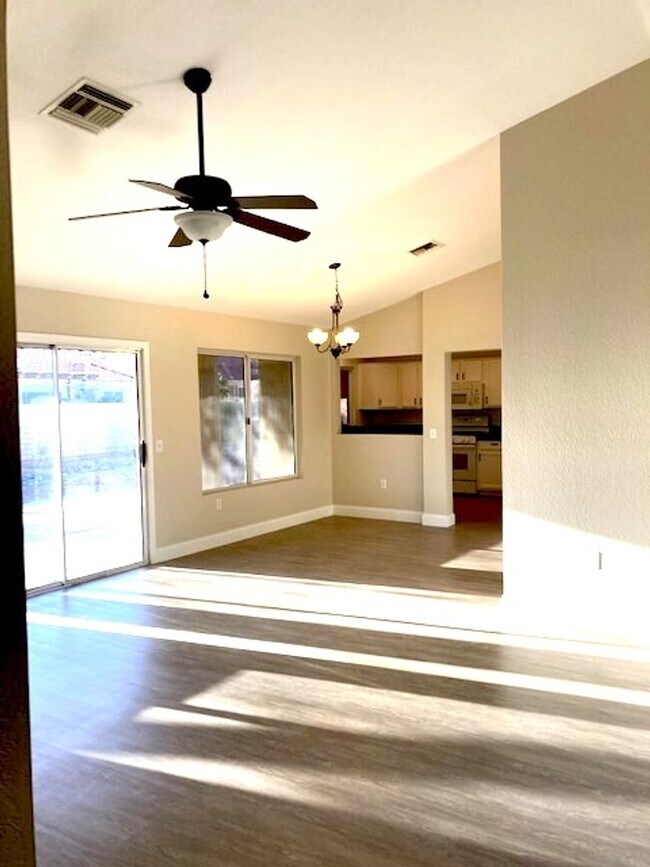 Foto del edificio - Sun City Summerlin Rental