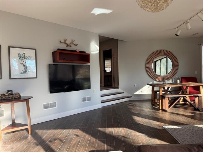 Foto del edificio - 4225 Burns Heritage Trail