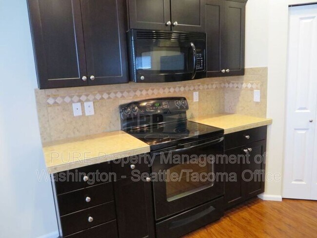 Building Photo - 1917 201st St E