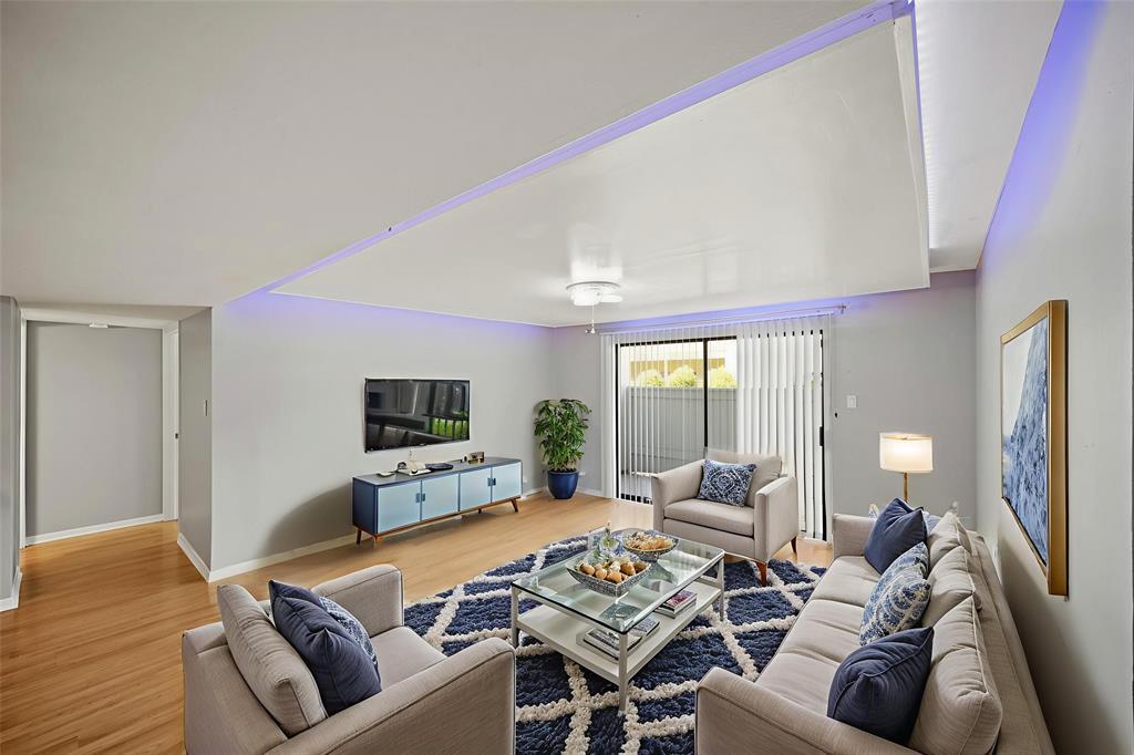 Foto principal - 8517 Hearth Dr