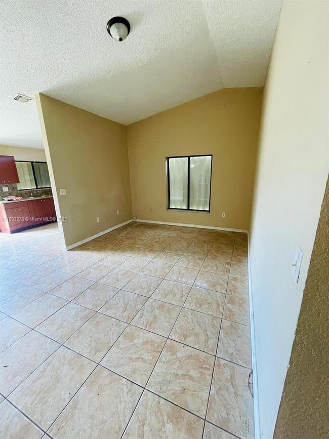Building Photo - 28120 SW 141st Pl