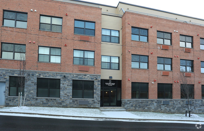 Clinton Street Commons - Clinton Street Commons Apartments