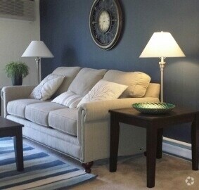 Interior Photo - Nutmeg Woods