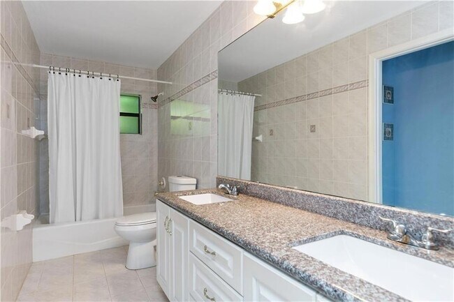 Foto del edificio - 406 NW 101st Terrace