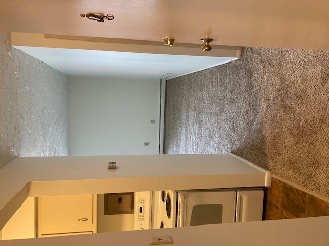 Building Photo - 1221 Drury Ct