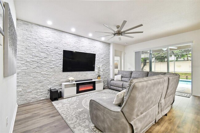 Building Photo - 6926 Rocky Canyon Way