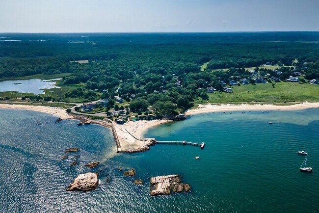 Foto del edificio - 3 Nonquitt Ave