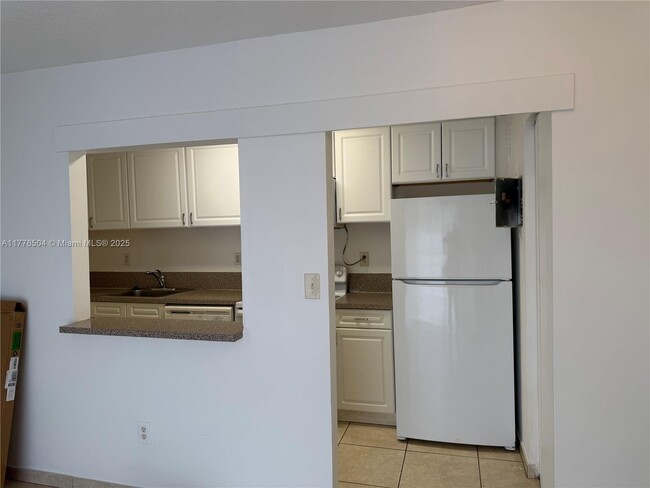 Building Photo - 4460 NW 79th Ave