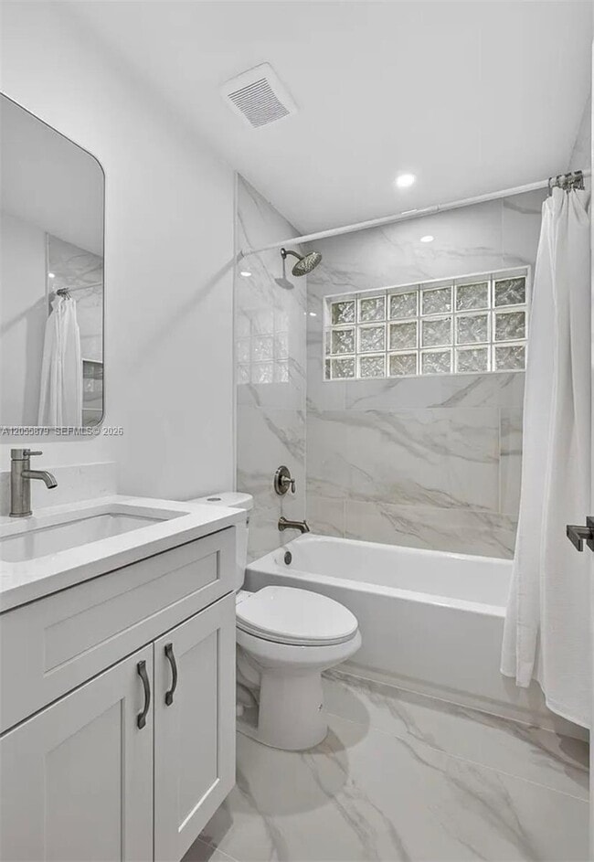 Building Photo - 1599 Oak Berry Cir