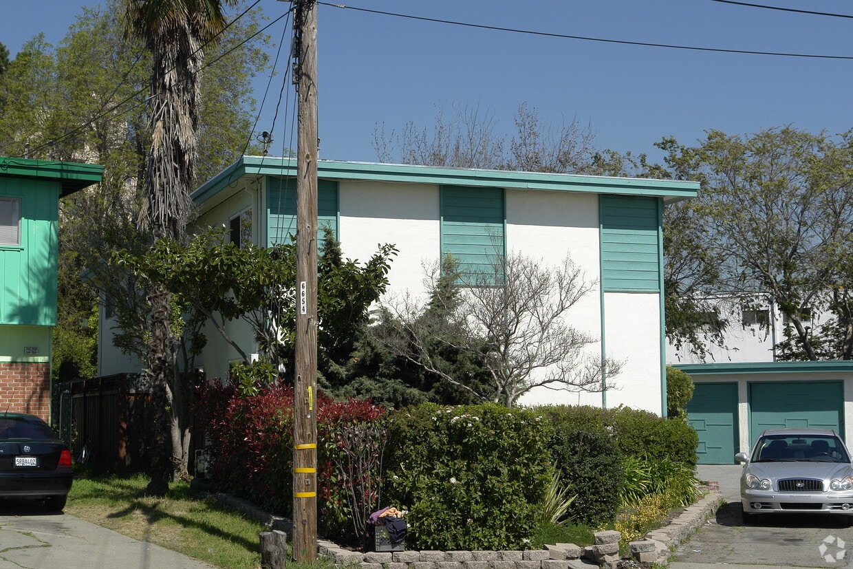 Building Photo - 2540 Denning Ct