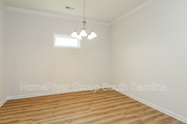 Foto del edificio - 3085 Litchfield Ave