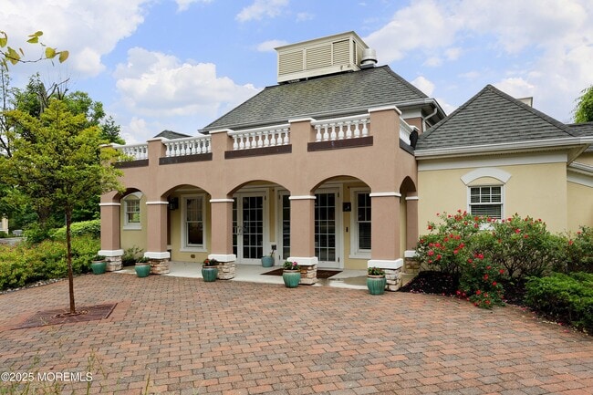 Building Photo - 2211 Xanadu Lane